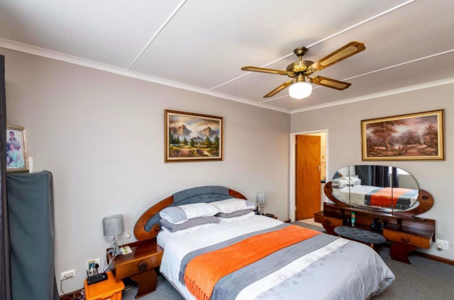 3 Bedroom Property for Sale in Amalinda Eastern Cape